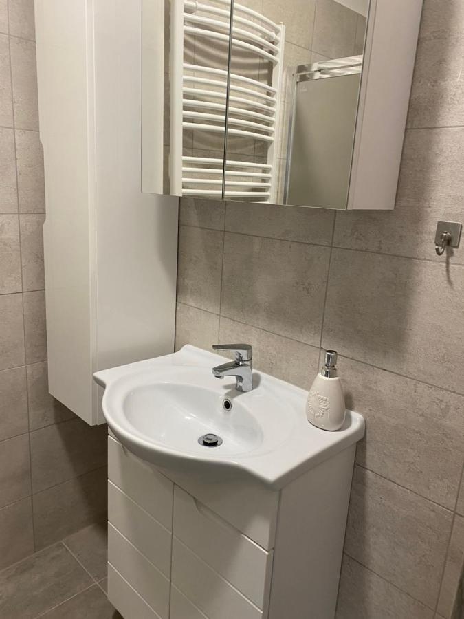 Simonffy Central Apartment Дебрецен Экстерьер фото